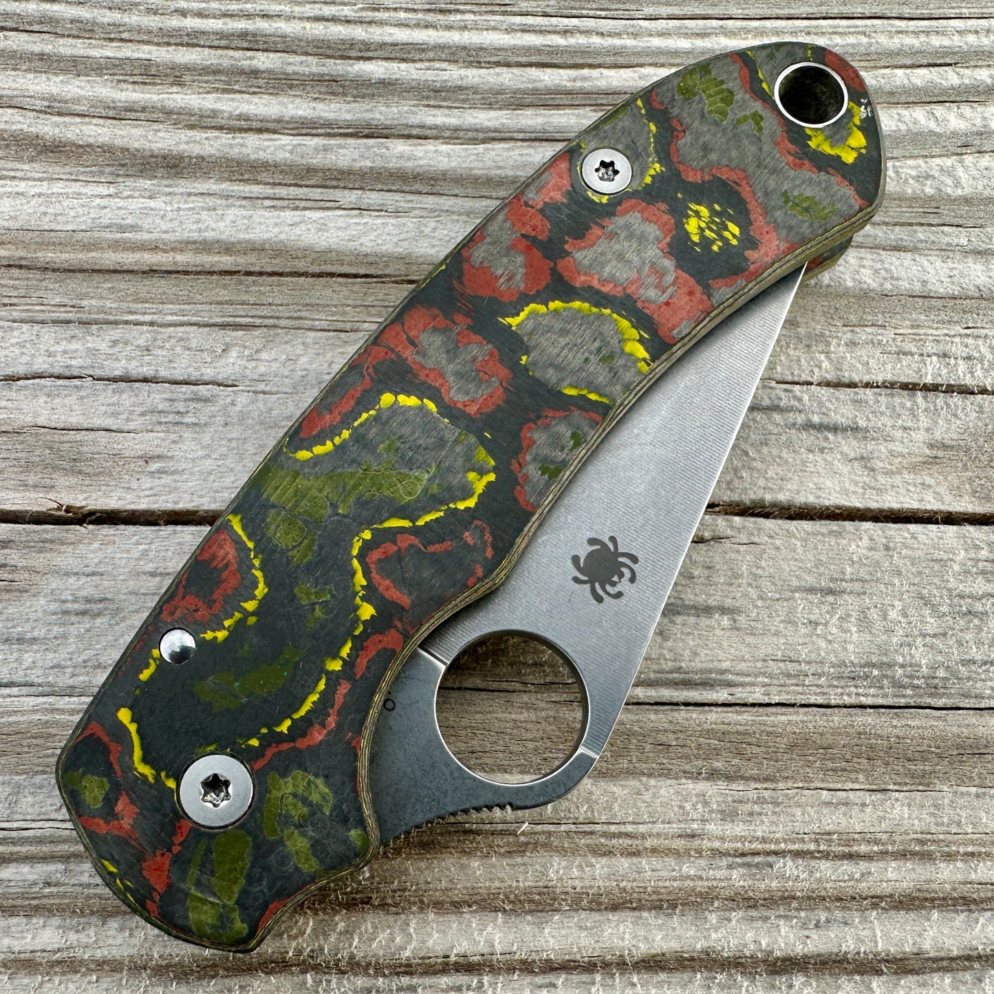 Boba Fett CamoCarbon Scales for Spyderco Para 3