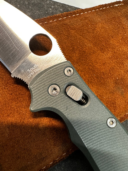 AWT Scales with LW Magnacut Manix 2 Blade