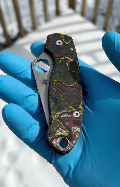 Boba Fett CamoCarbon Scales for Spyderco Para 3